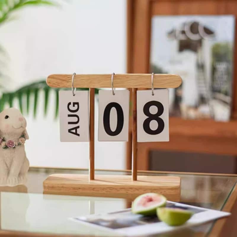 RusticReach Page-Flipping Wooden Desktop Calendar