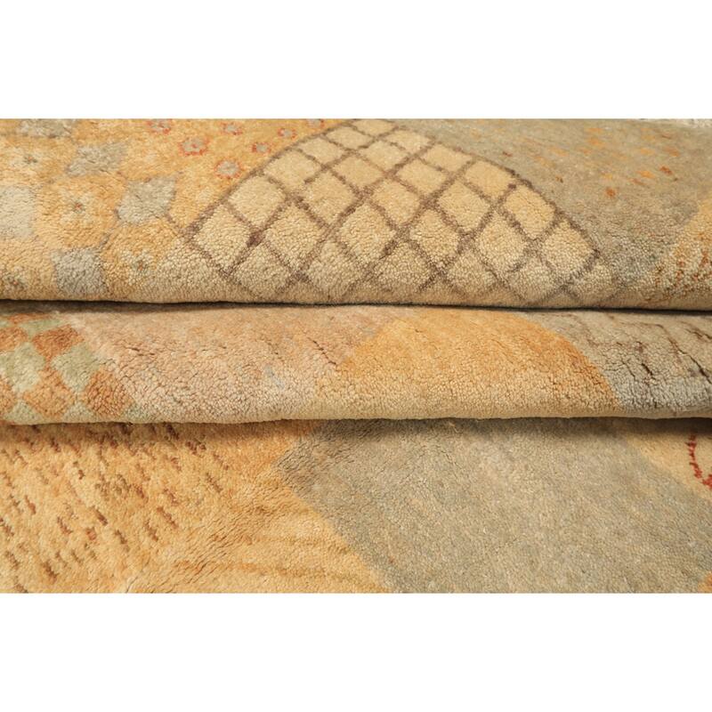 7'11''x10'2'' Hand Knotted Wool Beige Silky Sheen allover pattern Peshawar Rug - 7' 11'' x 10' 2''