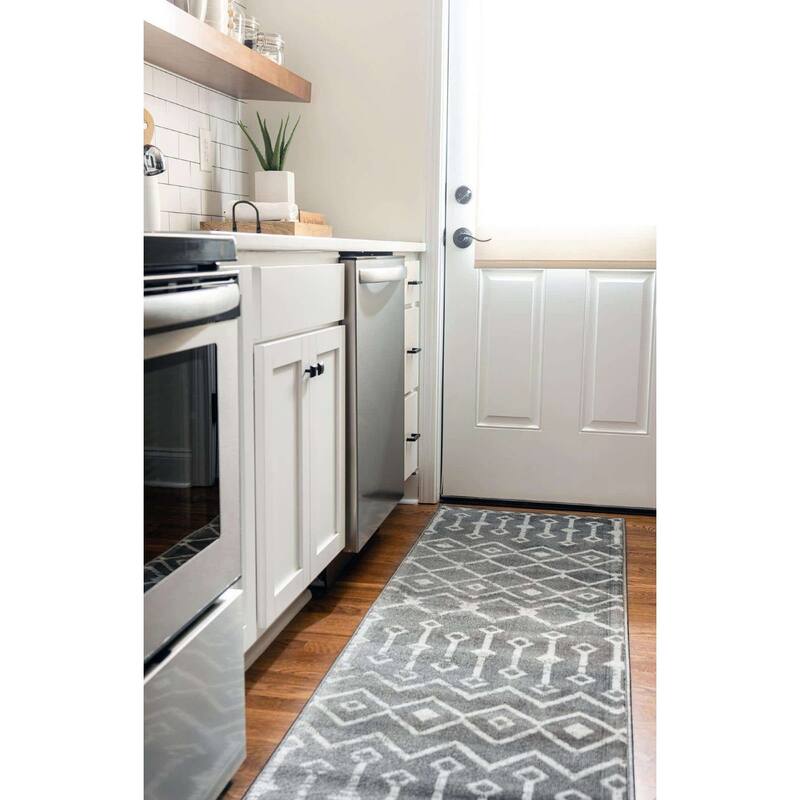 Contemporary Zala Collection Area Rug