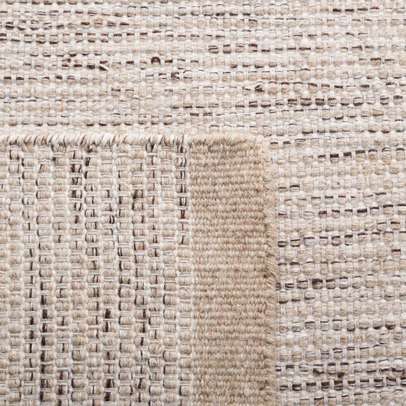 SAFAVIEH Handmade Vermont Raimonda Wool Rug