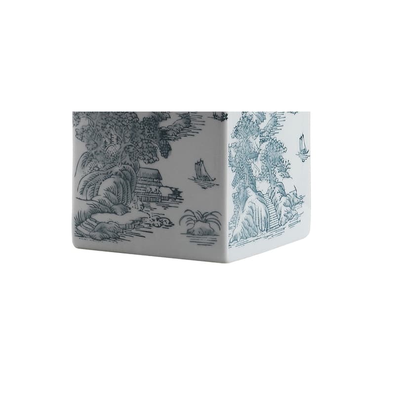 Cary 24.5" Chinoiserie LED Table Lamp, Blue/White by JONATHAN Y