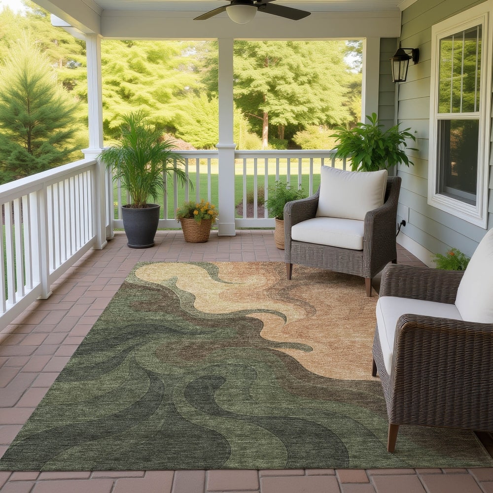 Machine Washable Indoor/ Outdoor Modern Dejuan Chantille Rug