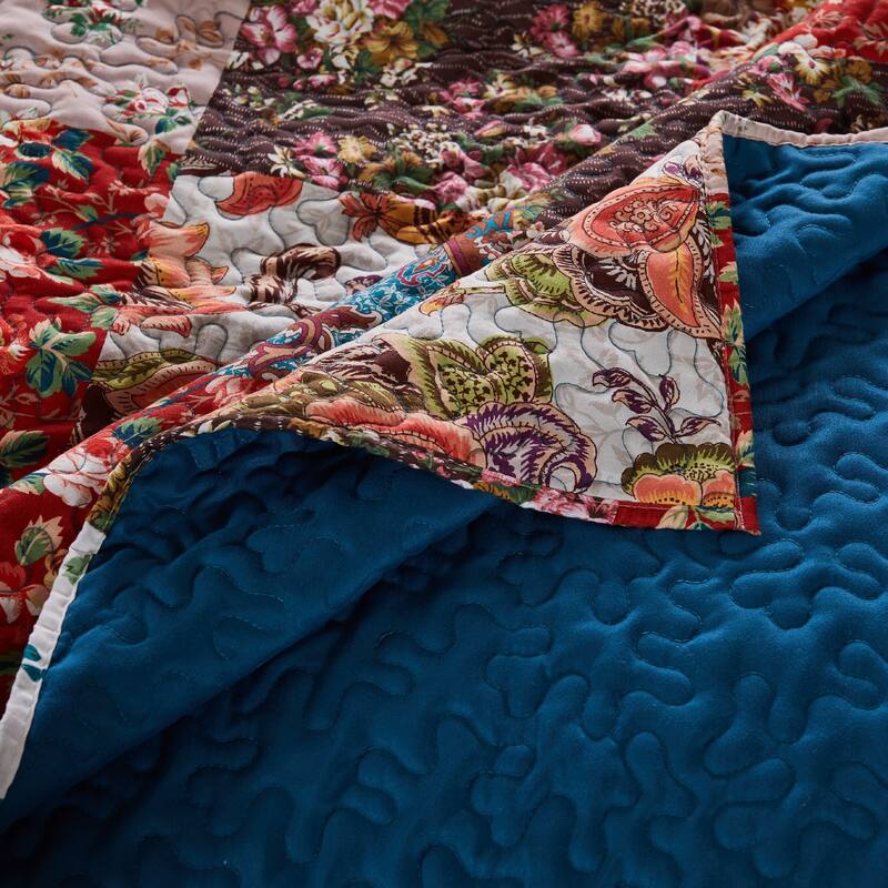 Barefoot Bungalow Poetry Classic Throw