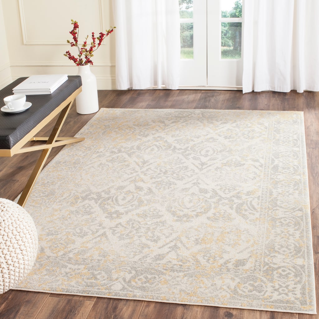 SAFAVIEH Evoke Jennifer Distressed Vintage Boho Rug
