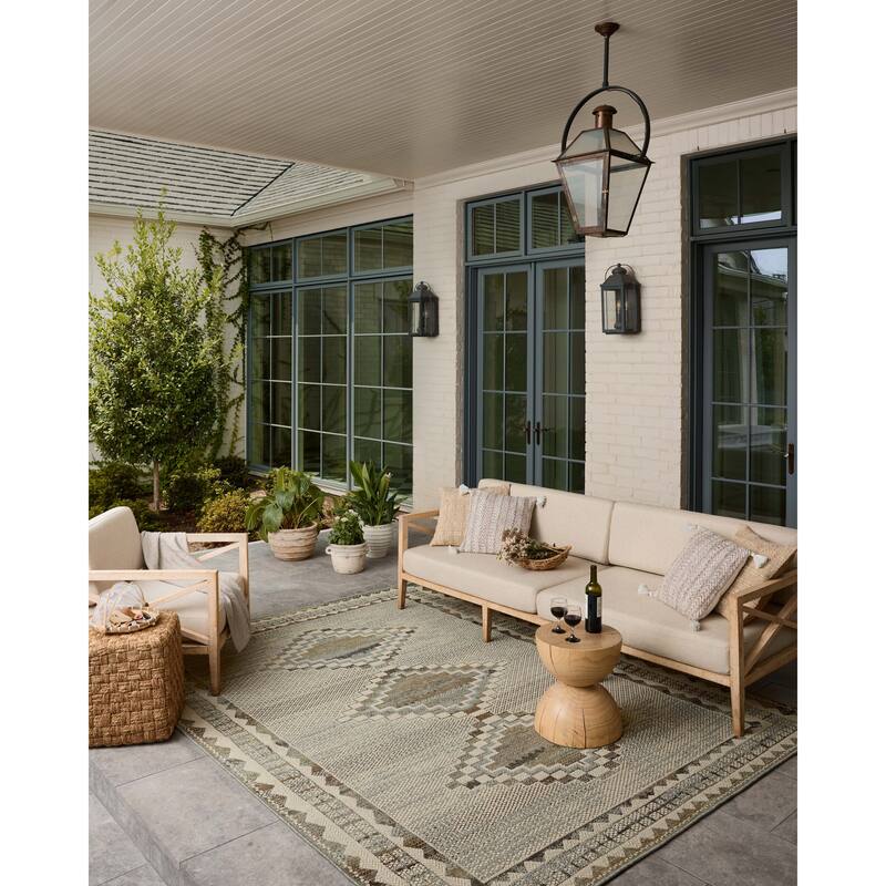 Alexander Home Saoirse Indoor/Outdoor Area Rug