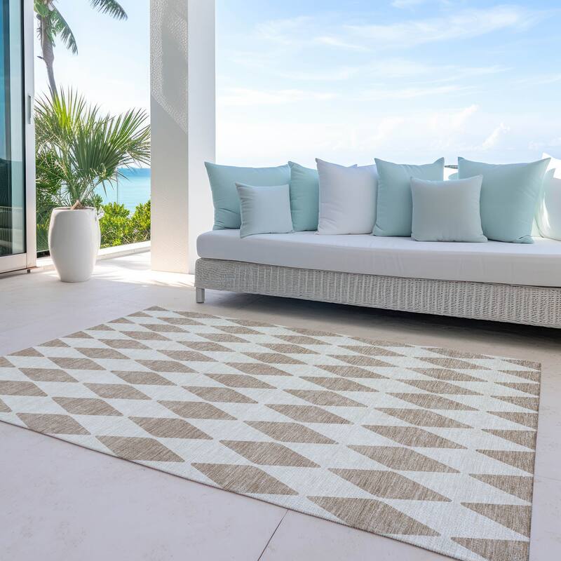 Machine Washable Indoor/ Outdoor Chantille Diamonds Rug