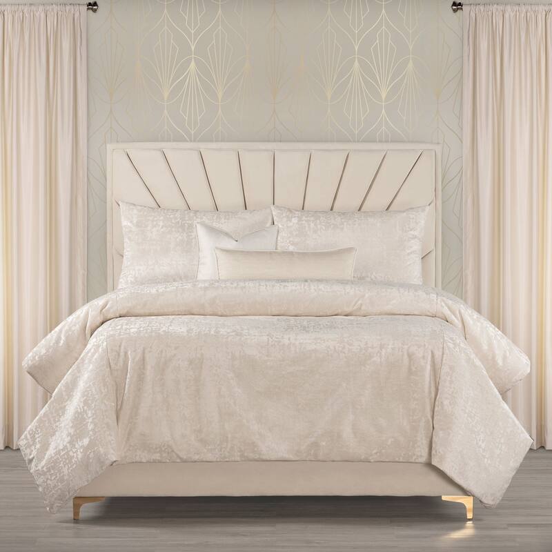 F Scott Fitzgerald High Society Duvet Cover and Insert Set - Cream/Ivory - California King - 6 Piece