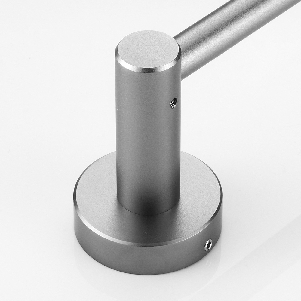 Adjustable length towel clearance bar