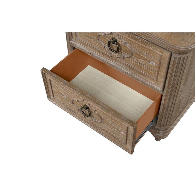 Rustic Oak Finish Transitional Bedroom Set Bed Chest Dresser Mirror USB Charging Nightstand