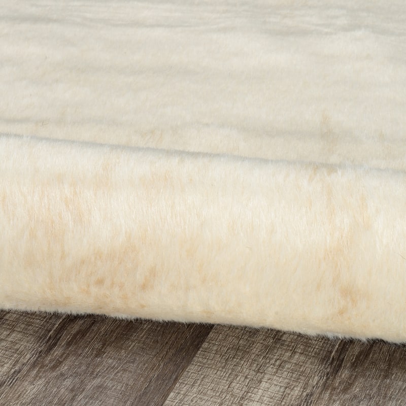 Faux Cowhide Area Rug - 5' x 6'6"