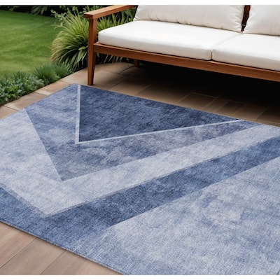 HomeRoots Geometric Transitional Rectangle Outdoor Rug