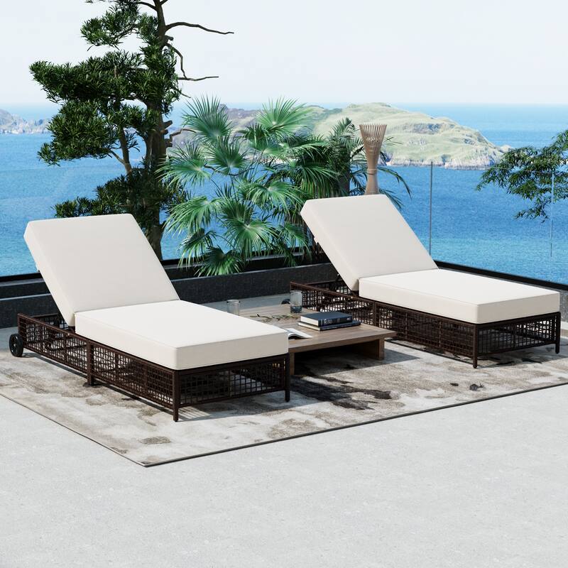 2 Pieces Outdoor Chaise Lounges Set for Poolside Garden, Adjustable Reclining Sun Lounger with Cushion & Wheels for 2 People