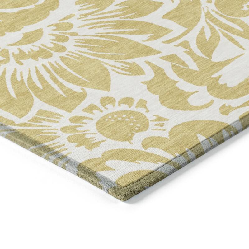 Dato Graceful Floral Weather Resistant Versatile Elegance Outdoor Rug - 8' X 10'