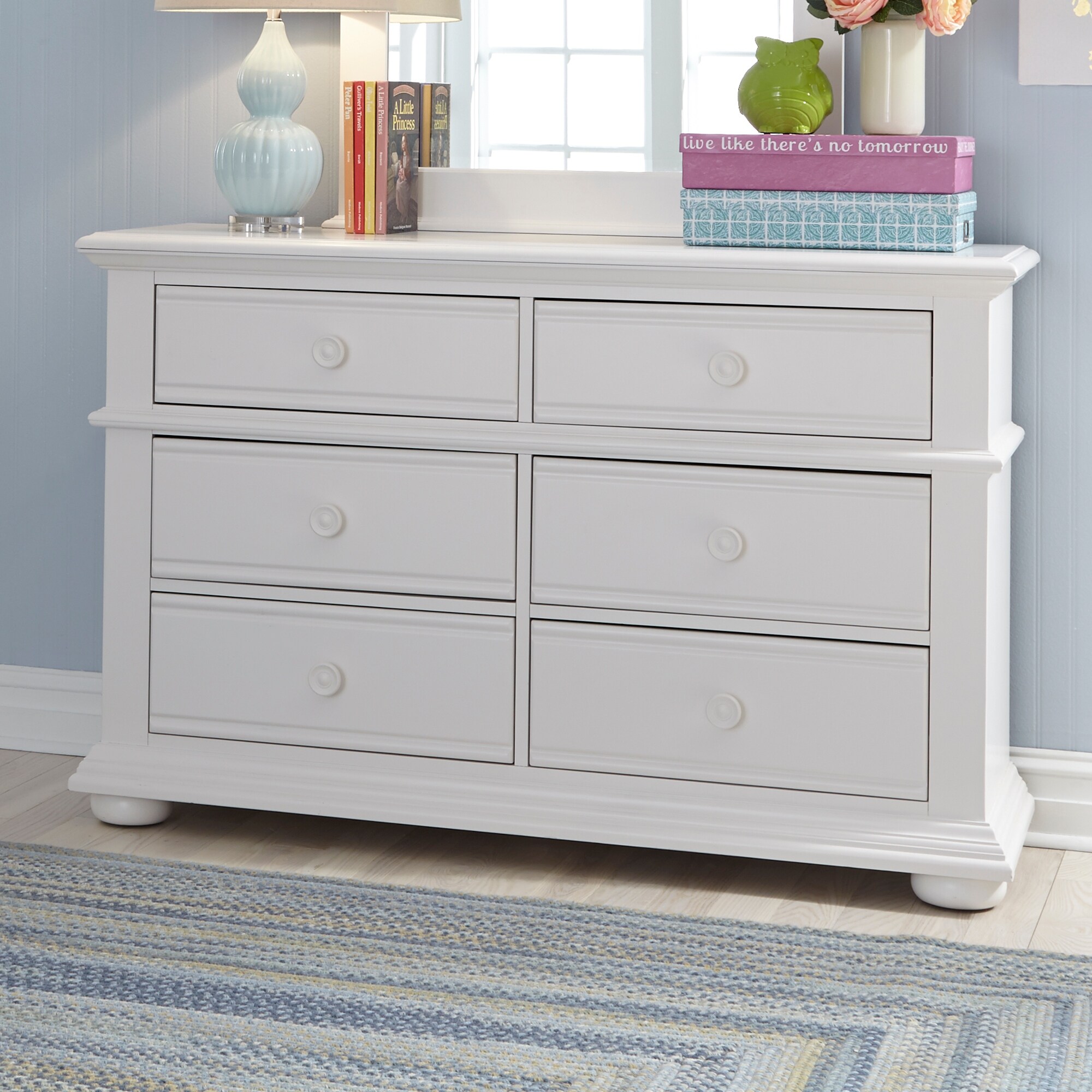 Storkcraft princess outlet dresser