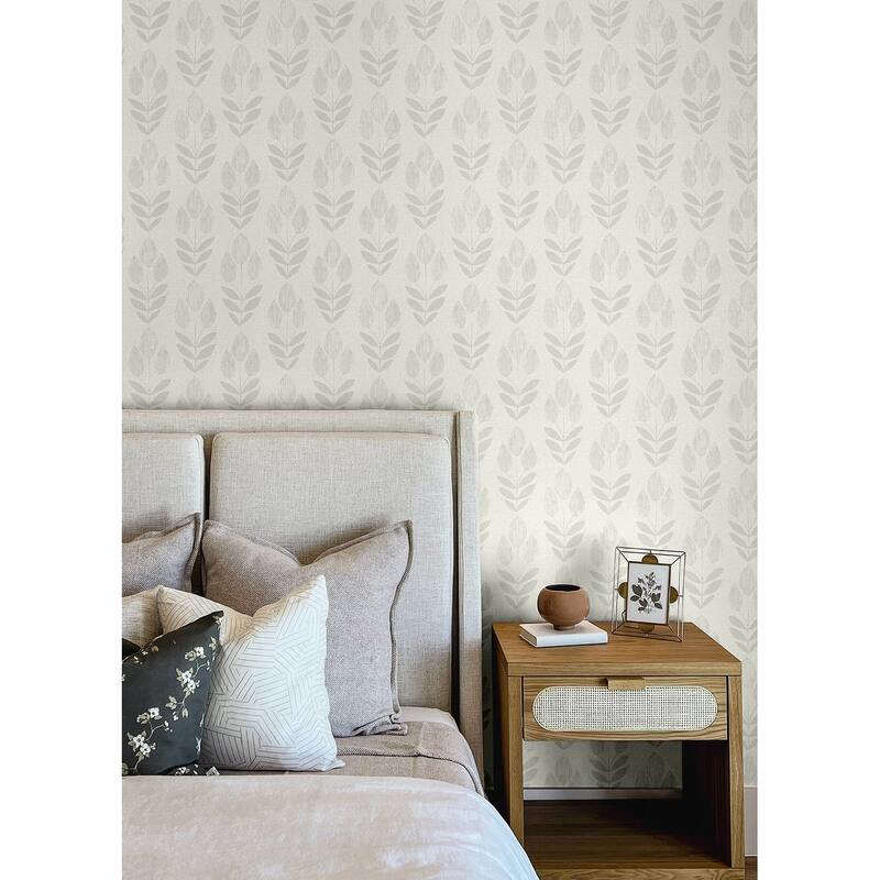 Chesapeake Garland Light Grey Block Tulip Wallpaper