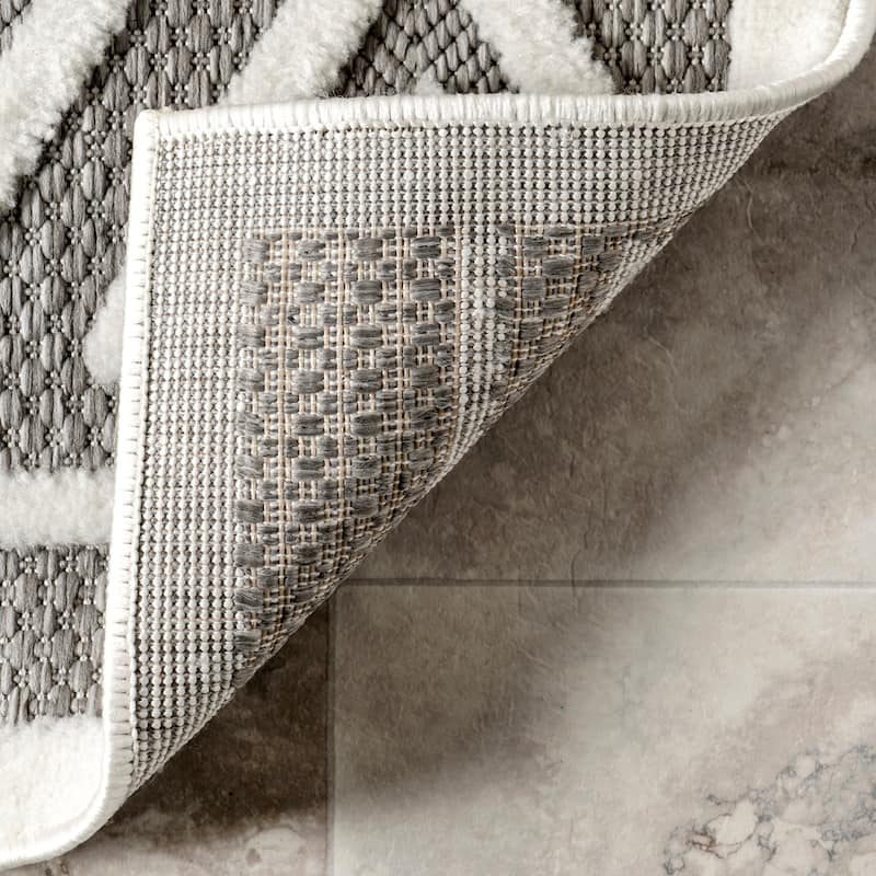 Nuloom Lanelle Tribal Banded Indoor/Outdoor Area Rug