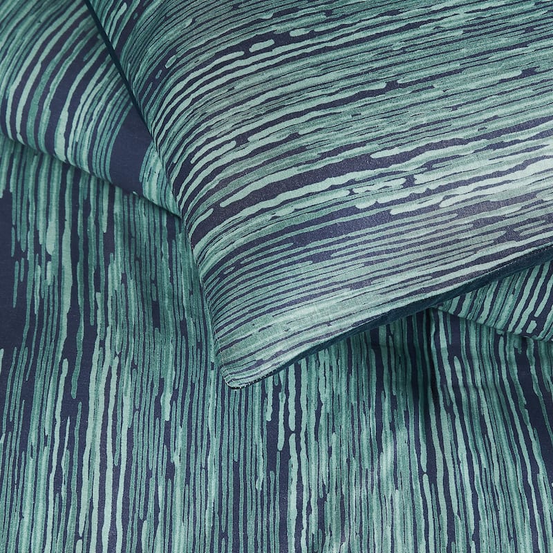 Vince Camuto Linework Stripe 3 Piece Comforter Set