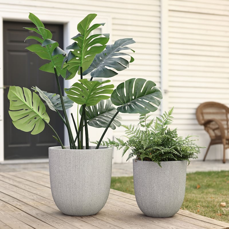 2-Piece Tapered Round Plastic Planters Set, Mediterranean Style