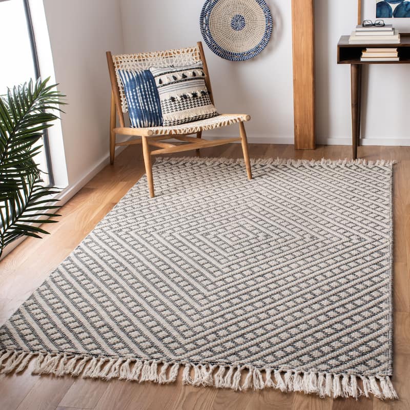 SAFAVIEH Handmade Natura Mahsa Southwestern Wool Rug - 3' x 5' - Ivory/Black