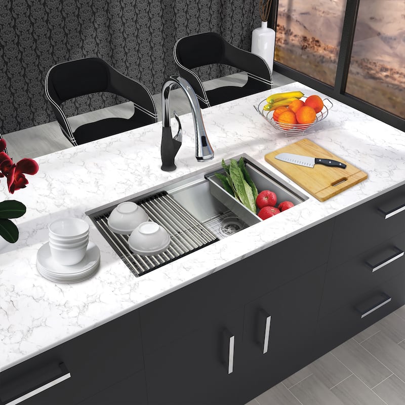 Transolid KWSSU331910 33-in X 19-in X 10-in 18-Gauge Undermount Stainless Steel Kitchen Workstation Sink