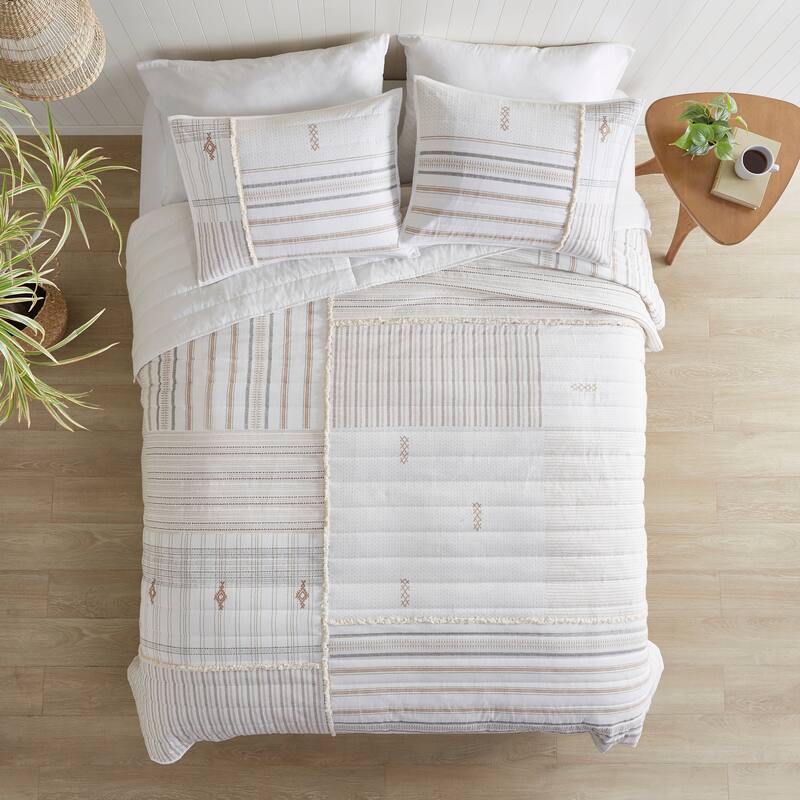 INK+IVY Salar Natural 3 Piece Printed Cotton Quilt Set with Trims