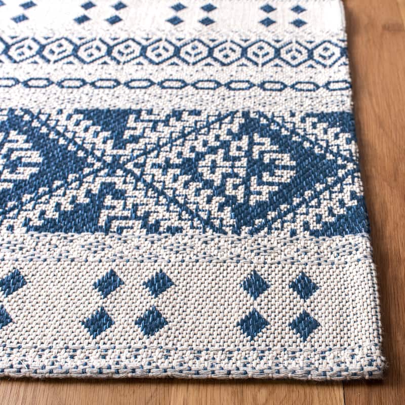 SAFAVIEH Augustine Tutku Contemporary Cotton Rug