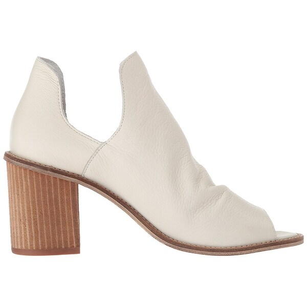 carlita peep toe bootie