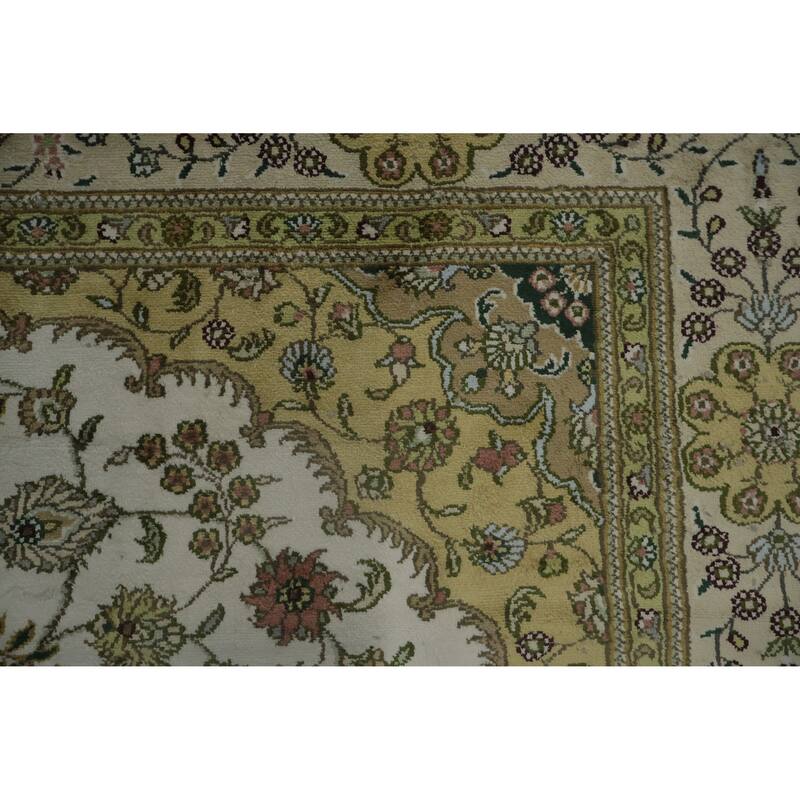 Hand Knotted Oriental Silk Carpet Traditional Floral Beige & Ivories Kashmir Area Rug - 8' 11'' X 5' 11''