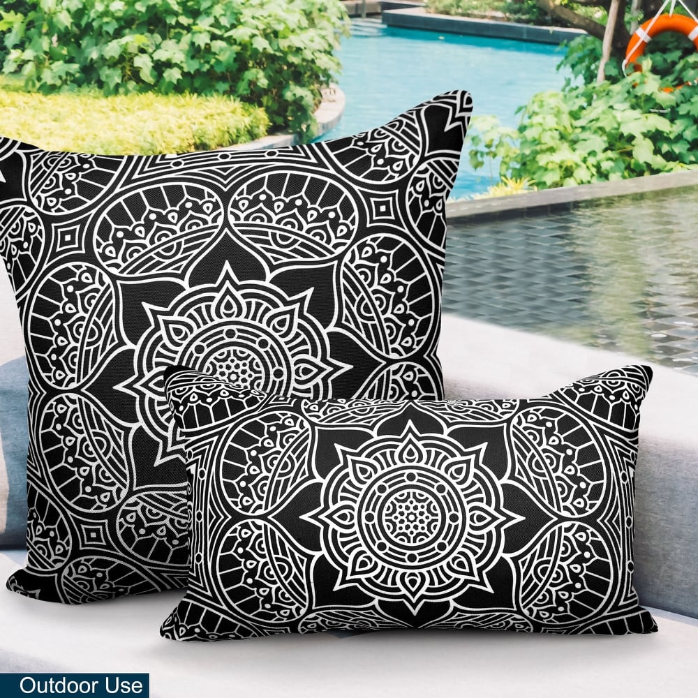 Decorative Indoor/Outdoor Reversible Throw Pillows with Insert (Set of 2)