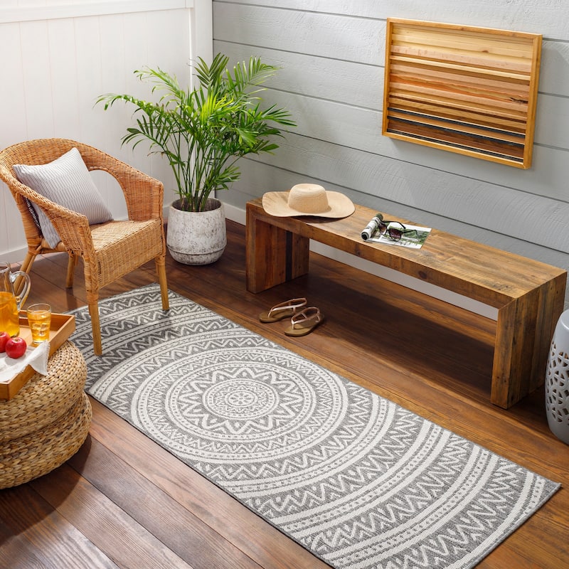 Livabliss Hurley Indoor/ Outdoor Mandala Area Rug - 2'7" x 7'3" Runner - Dark Grey