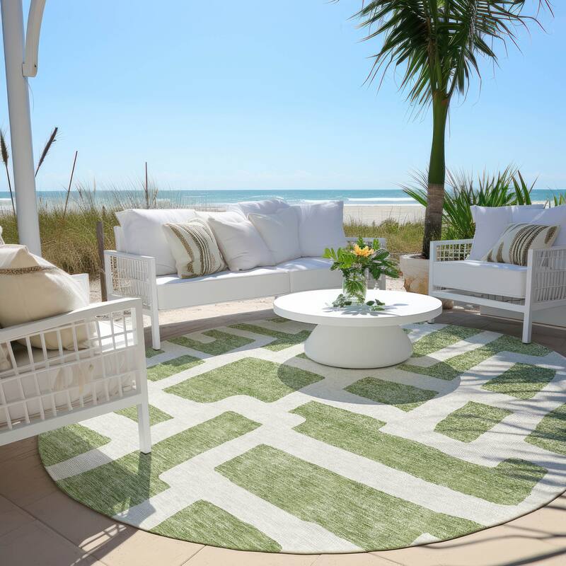 Machine Washable Indoor/ Outdoor Chantille Contemporary Geo Rug - Green - 8' x 8'