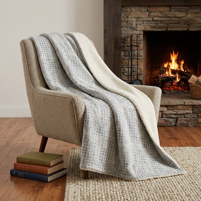 HomeRoots 50" X 70" Silver And Blue Geometric Polyester Woven Plush Throw Blanket - Throw - Blue/Silver