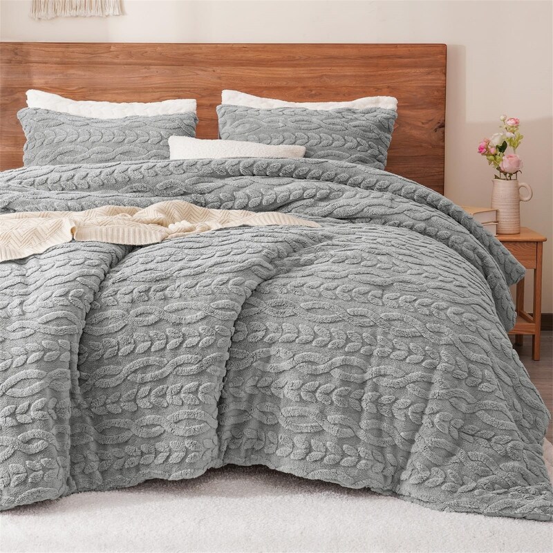 Fluffy sherpa comforter online