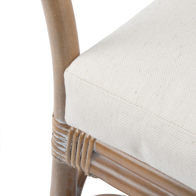 SAFAVIEH Vada Coastal Rattan Accent Chair with Cushion - 28.2" W x 27.2" L x 33.1" H - 28Wx27Dx33H