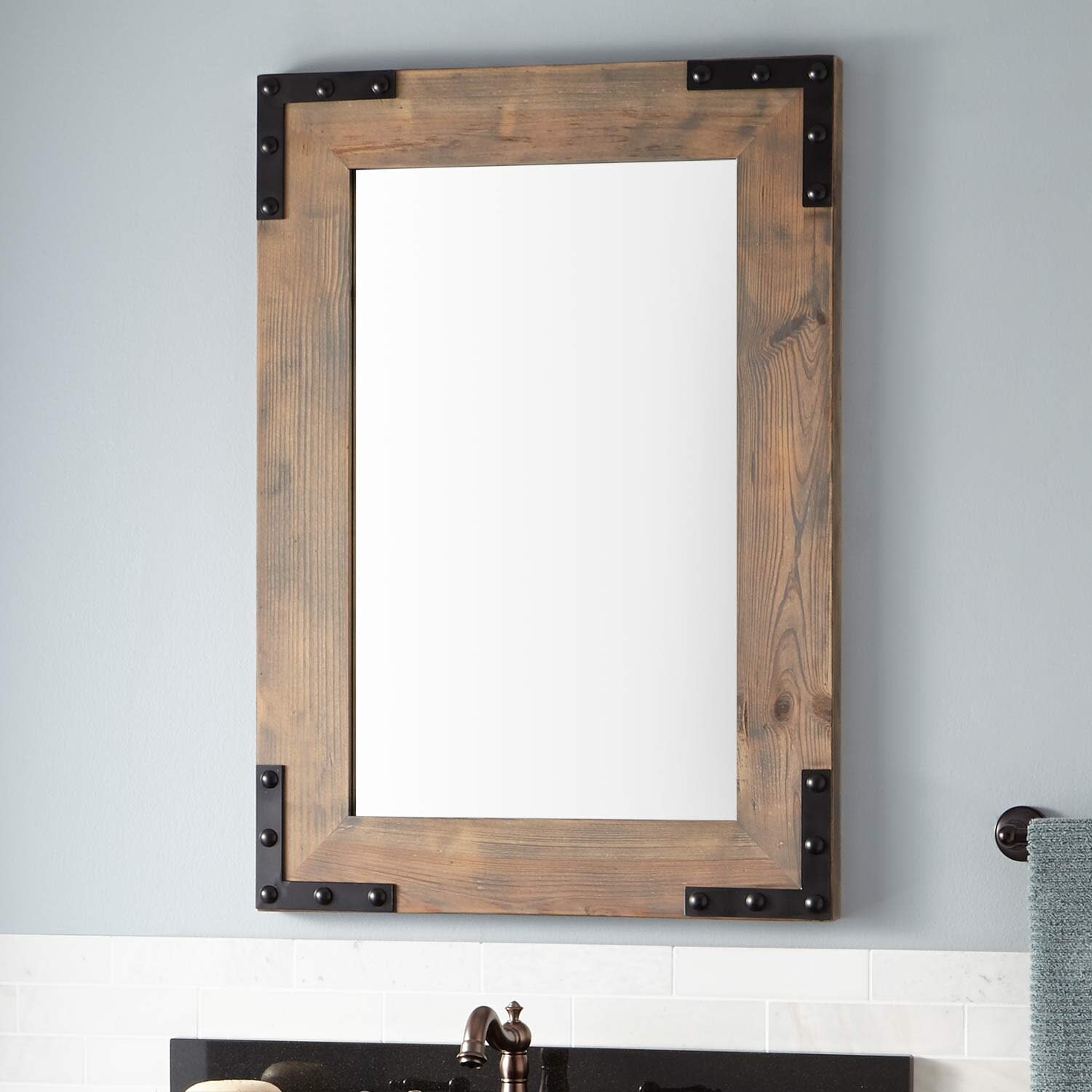 Shop Signature Hardware 936481 24 Bonner 34 X 24 Reclaimed Wood Framed Bathroom Mirror Overstock 25650274