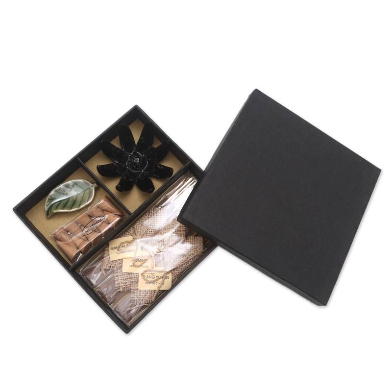 Novica Handmade Blooming Lotus In Black Aromatherapy Gift Set