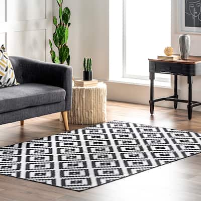 Nuloom Kellee SpinClean Machine Washable Modern Diamonds Area Rug