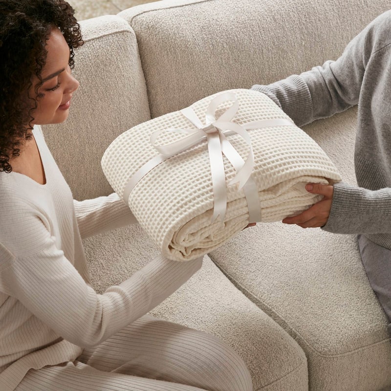 Madison Park Waffle Weave Cotton Blanket