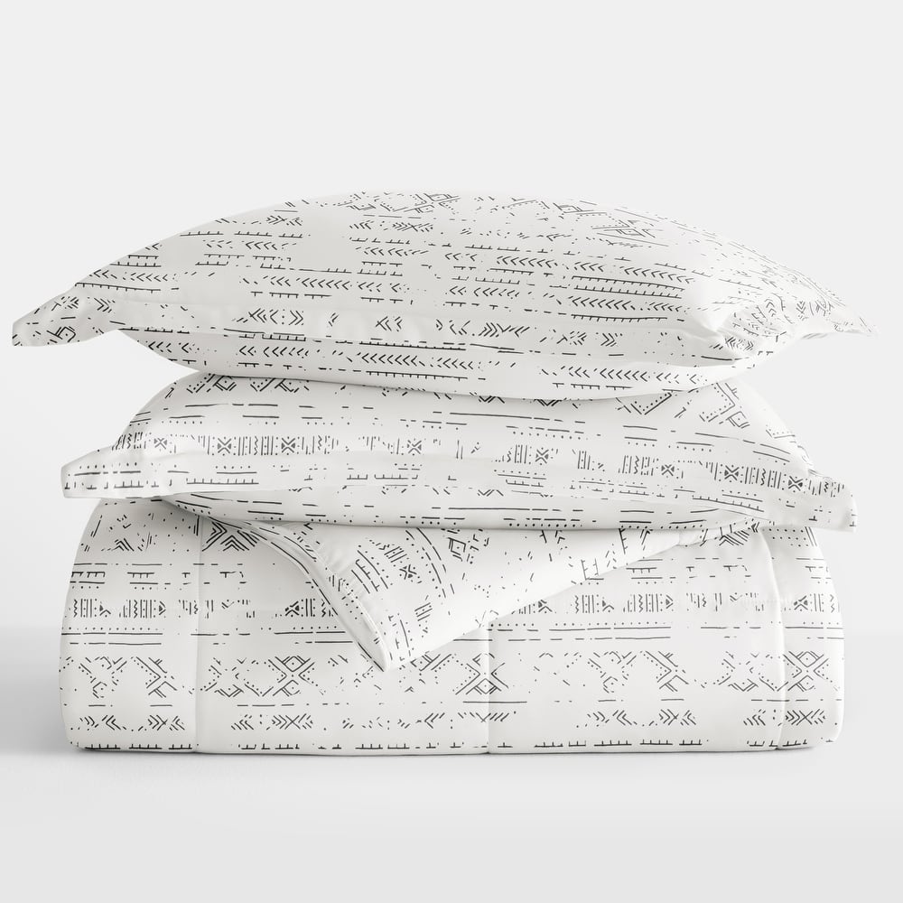 Becky Cameron Ultra Soft Distressed Field Down-Alternative Comforter