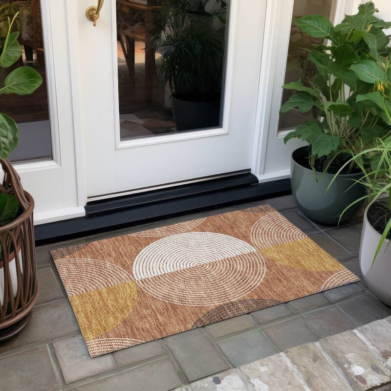 Machine Washable Indoor/ Outdoor Casual Circles Chantille Rug - Copper - 1'8" x 2'6"