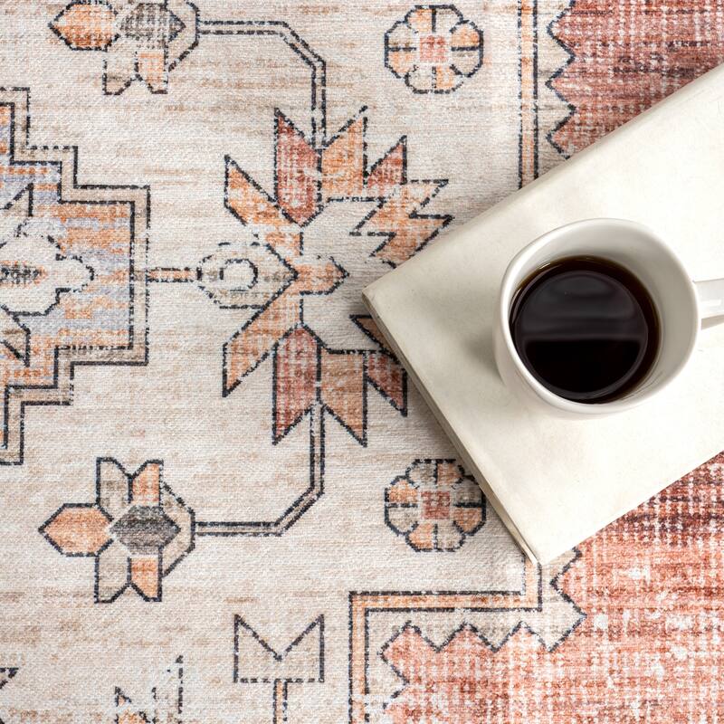 Nuloom Noemie SplashGuard Vintage Medallion Machine Washable Area Rug