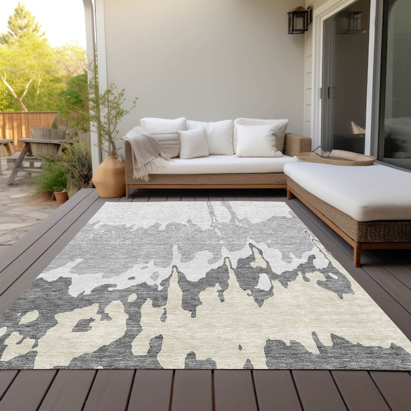 Machine Washable Indoor/ Outdoor Modern Abstract Chantille Rug - Gray - 3' x 5'