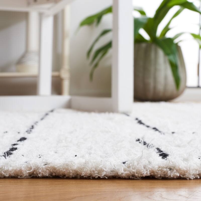 SAFAVIEH Handmade Casablanca Giesela Boho Cotton Fringe Rug