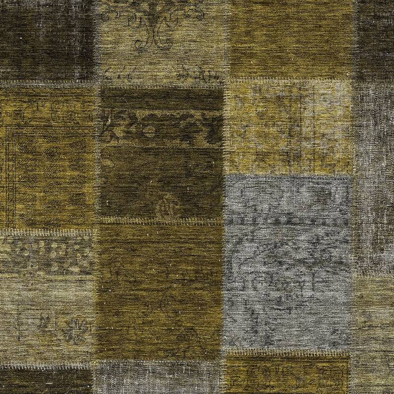 HomeRoots Patchwork Transitional Rectangle Outdoor Rug