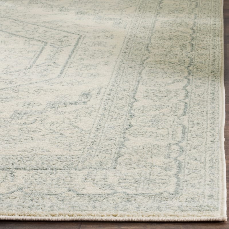 SAFAVIEH Adirondack Sian Rustic Oriental Medallion Rug