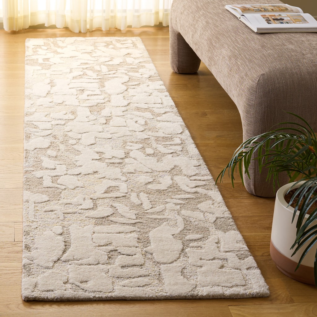 SAFAVIEH Handmade Harvest Ivica Wool Rug