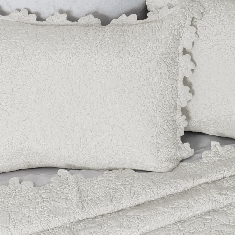 Adeline Floral Quilt