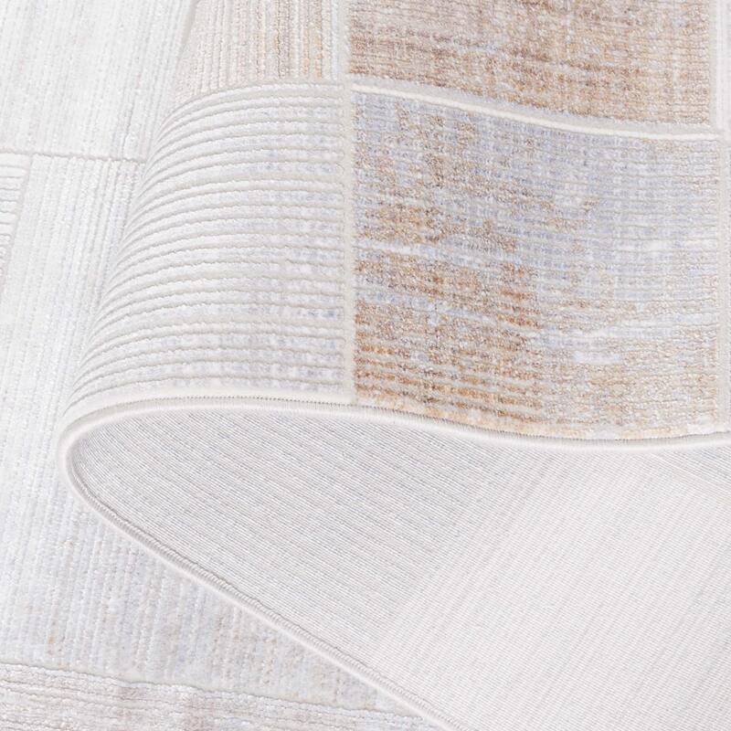 SAFAVIEH Signature Haleema Modern Viscose Rug