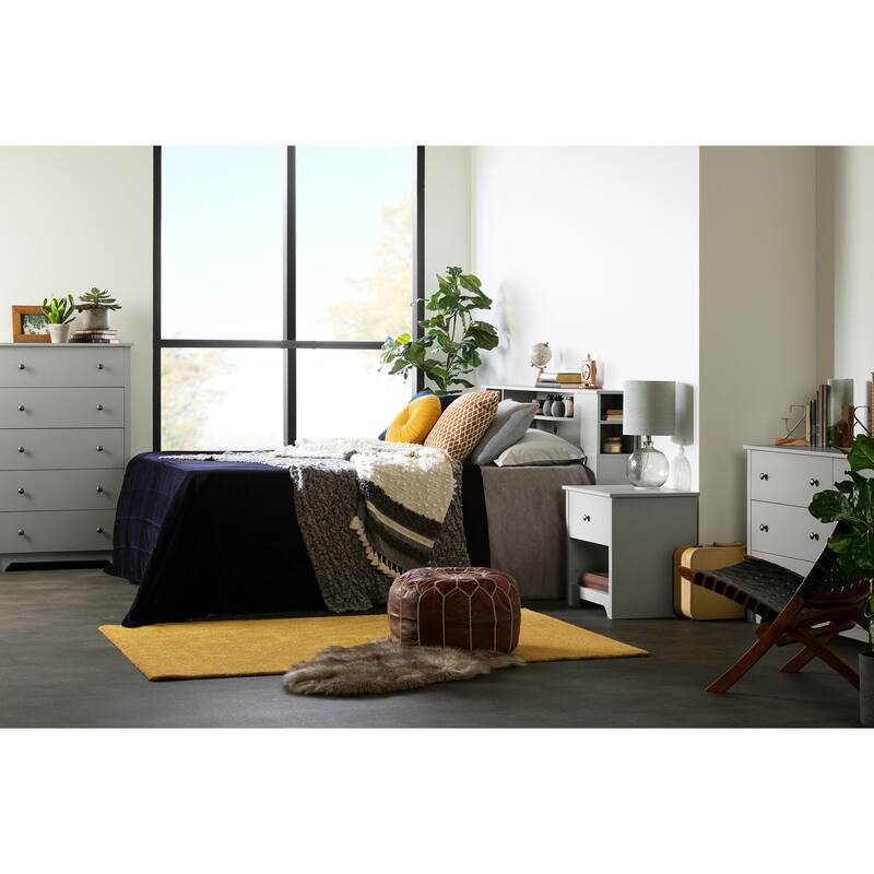 5-Drawer Chest Dresser in Soft Gray Finish Featuring Ample Storage and Sleek Contemporary Styling
