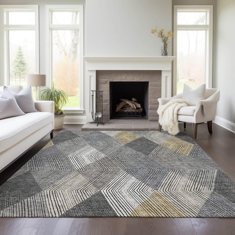 Machine Washable Indoor/ Outdoor Diamond Stripes Chantille Rug